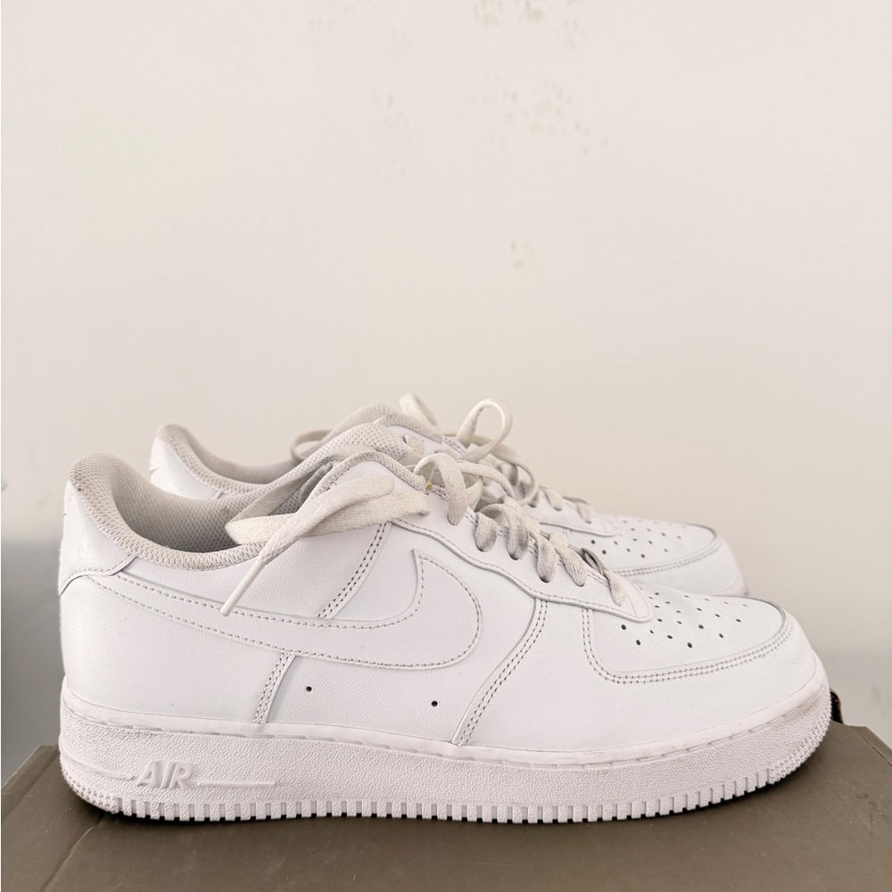 Nike White Low-Top Leather Sneakers